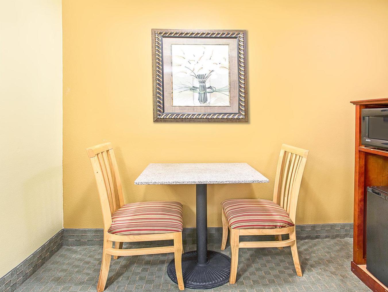 Days Inn By Wyndham Orange City/Deland Exterior photo